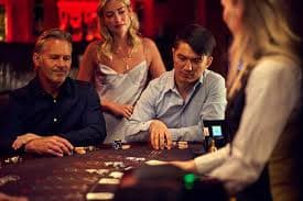 Live-dealer blackjack table on jutawanbet slot mobile app with real dealer and live chat